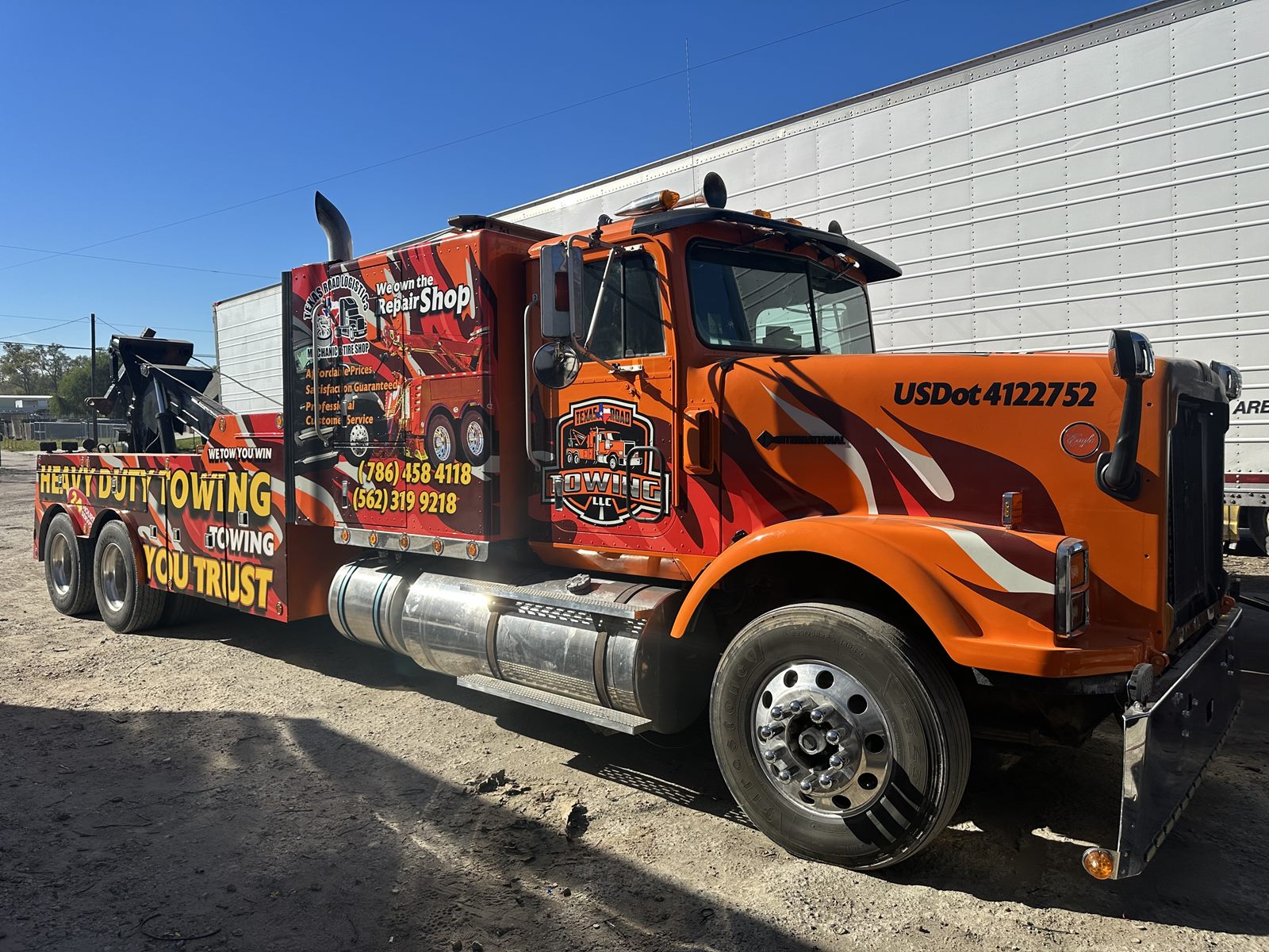 MisterStudio Commercial Wrapped Heavy Duty Tow Truck